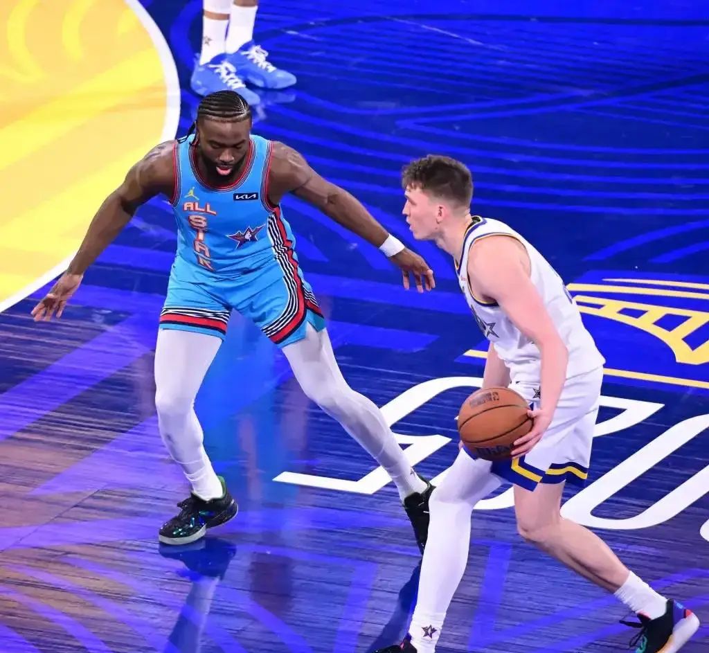 包含实力碰撞，强队备战威胁，紧张气氛凝固的词条