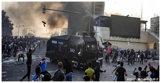 包含不来梅糟糕状态持续，陷入连败泥潭的词条