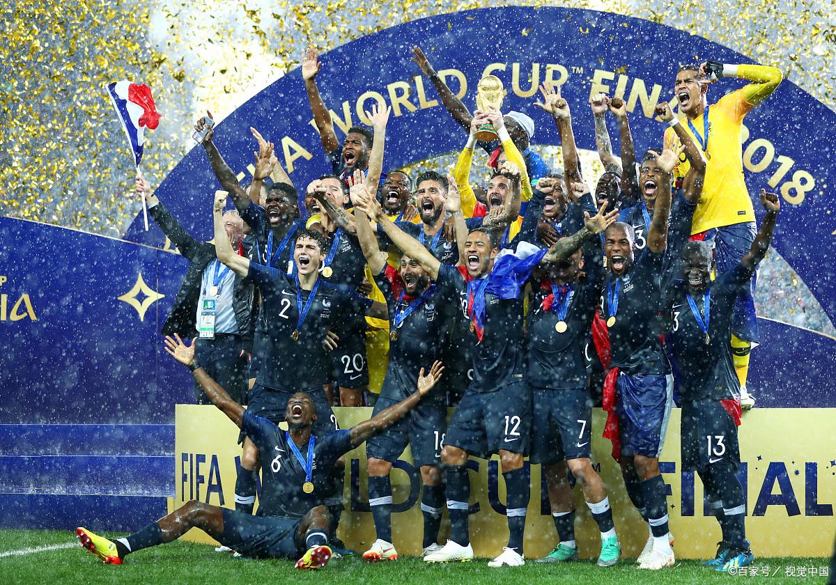 关于世界足坛盛事：女子足球精英联赛纷纷到场的信息