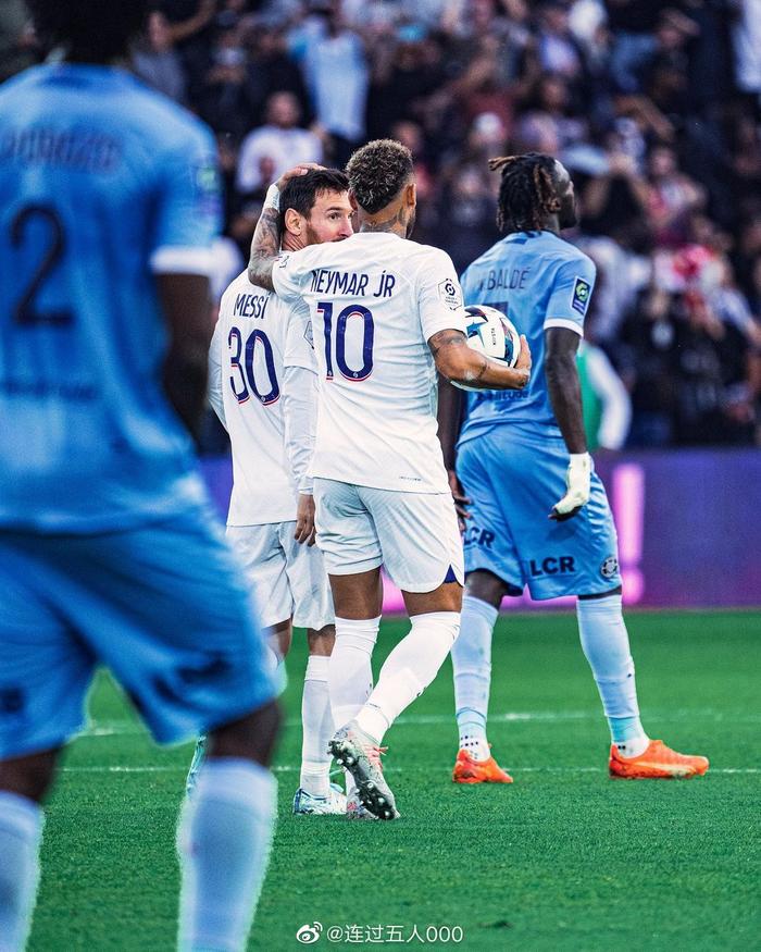 犀利得分：内马尔神勇连进两球！的简单介绍