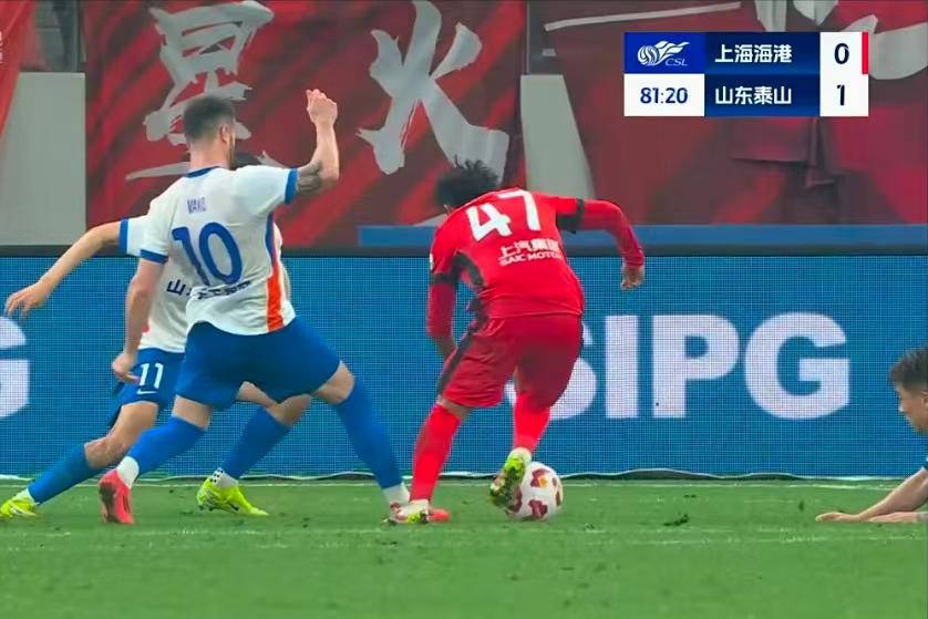 包含VAR判罚再引争议，尤文图斯对阵武磊裁判判点引发巨大争议的词条